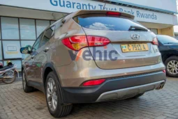 Hyundai Santa Fe for Sale Location: Kigali- Kigali full