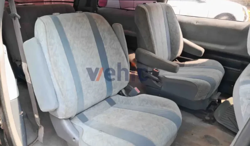 manual 8 seats Toyota PREVIA 1997 radio, aircondition & airbags full