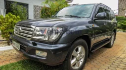 7 seats Toyota land cruiser 2003