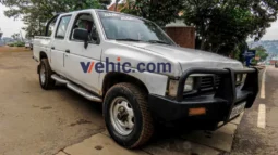 5 seats Automatic Nissan Sahara 1996