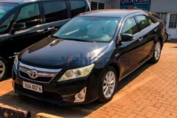 5 seats Automatic Toyota Camry 2014