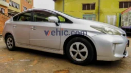 5 seats Automatic TOYOTA PRIUS 2013 hybrid