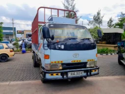 3 Seats Manual TOYOTA Dyna 1993 full