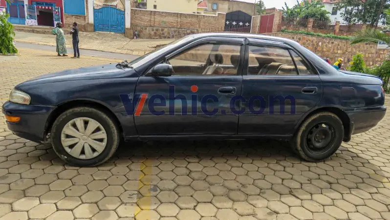 5 seats Manual TOYOTA Carina E 1993 Air Conditioner ,  Radio full