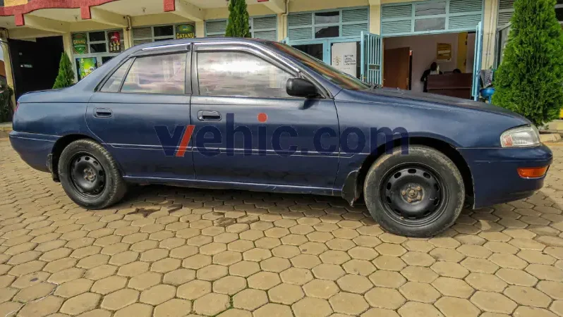 5 seats Manual TOYOTA Carina E 1993 Air Conditioner ,  Radio full